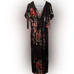 Floral flutter sleeve maxi dress